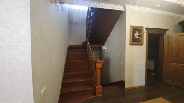 Фотография 12 - Жилой и благоустроенный коттедж 300 м2 расположенный в п. Дубовое
