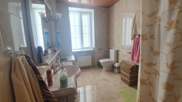 Фотография 11 - Жилой и благоустроенный коттедж 300 м2 расположенный в п. Дубовое