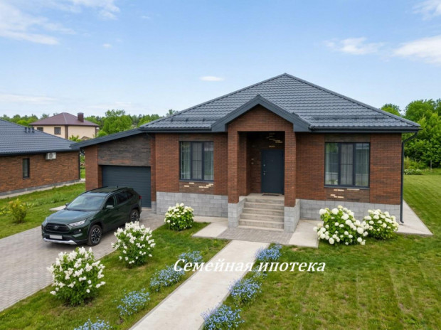 Фотография 1 - Новый КИРПИЧНЫЙ 4х-к ДОМ 140 м2 с ГАРАЖОМ в Дубовое