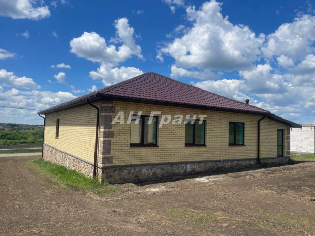 Фотография 4 - Новый 4х-к КОТТЕДЖ 150 м2 с ГАРАЖОМ и ШИКАРНЫМ ВИДОМ НА ОЗЕРО, в мкр Дальний