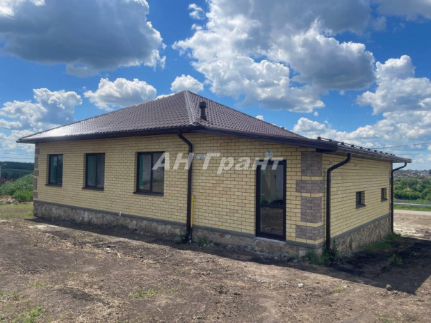 Фотография 3 - Новый 4х-к КОТТЕДЖ 150 м2 с ГАРАЖОМ и ШИКАРНЫМ ВИДОМ НА ОЗЕРО, в мкр Дальний
