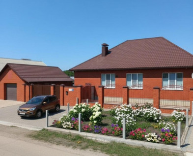 Жилой благоустроенный 4х-комнатный ДОМ 115 м2 с гаражом 42 м2 , летней кухней и мастерской в селе Беловское