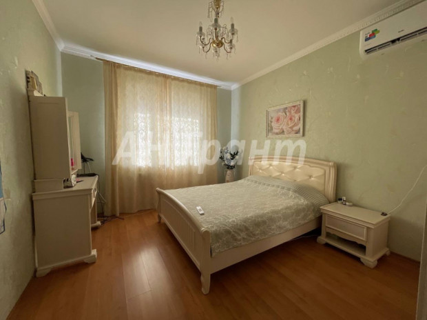 Фотография 37 - Жилой 4х-комнатный ДОМ 220 м2 с МЕБЕЛЬЮ, БАНЕЙ, бассейном, ГАРАЖОМ . ГОСТЕВЫМ ДОМОМ И БИЛЬЯРДОМ. в Дубовое