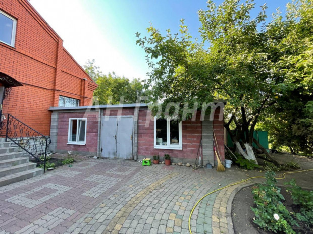 Фотография 14 - Жилой 4х-комнатный ДОМ 220 м2 с МЕБЕЛЬЮ, БАНЕЙ, бассейном, ГАРАЖОМ . ГОСТЕВЫМ ДОМОМ И БИЛЬЯРДОМ. в Дубовое