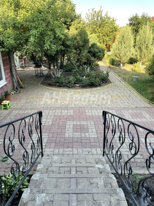 Фотография 13 - Жилой 4х-комнатный ДОМ 220 м2 с МЕБЕЛЬЮ, БАНЕЙ, бассейном, ГАРАЖОМ . ГОСТЕВЫМ ДОМОМ И БИЛЬЯРДОМ. в Дубовое