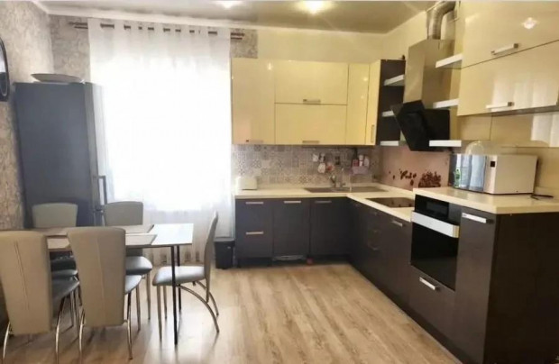 Фотография 17 - Жилой  кирпичный 4х-комнатный  КОТТЕДЖ 160 м2  с гаражом и  навесом для а/м в микрорайоне Таврово-6