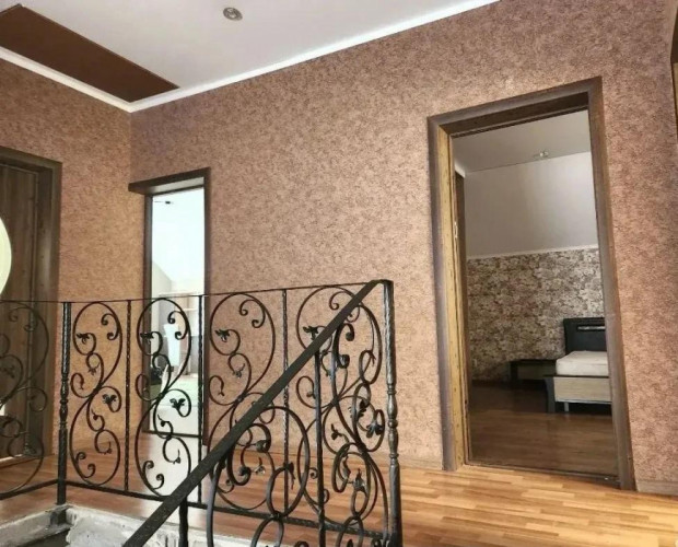 Фотография 8 - Жилой  кирпичный 4х-комнатный  КОТТЕДЖ 160 м2  с гаражом и  навесом для а/м в микрорайоне Таврово-6