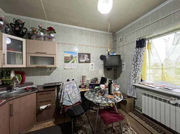 Фотография 5 - Продается трехкомнатная квартира в двух этажах в виде дома в р-не ост. Водстрой!