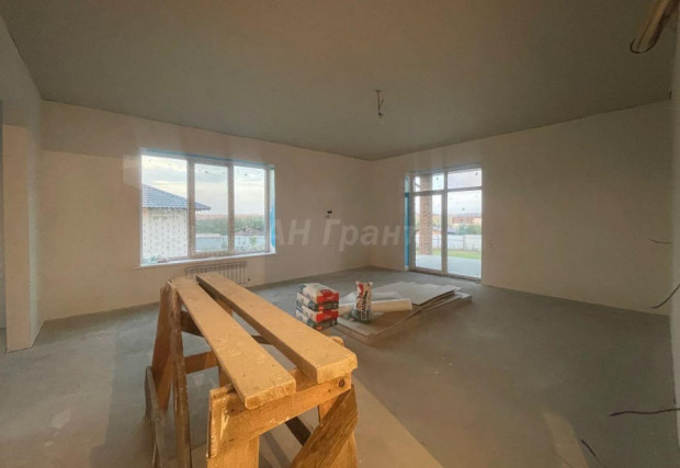 Фотография 20 - Новый 4х-к КОТТЕДЖ 170 м2 с ТЕРРАСОЙ в мкр. Майский -80 , рядом озеро