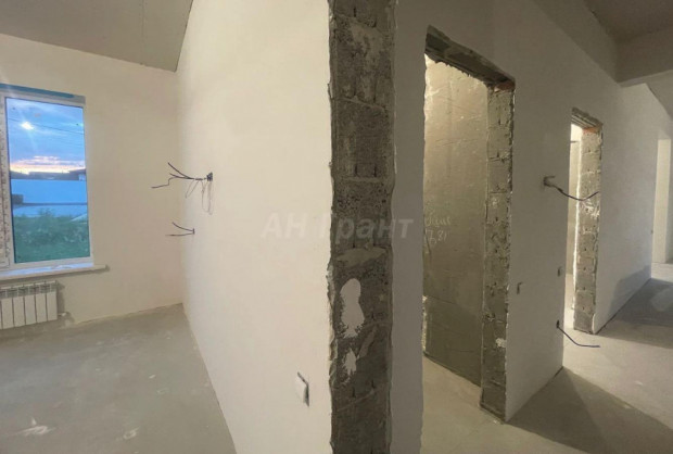 Фотография 27 - Новый 4х-к КОТТЕДЖ 170 м2 с ТЕРРАСОЙ в мкр. Майский -80 , рядом озеро