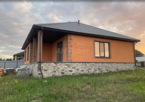 Фотография 5 - Новый 4х-к КОТТЕДЖ 170 м2 с ТЕРРАСОЙ в мкр. Майский -80 , рядом озеро