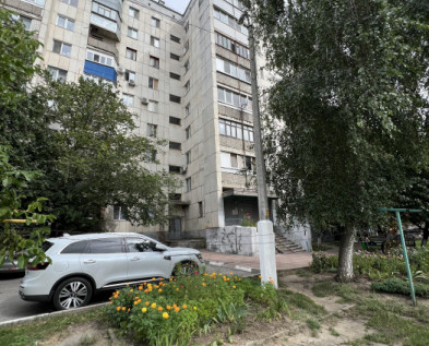 Продается однокомнатная квартира на Курской 12